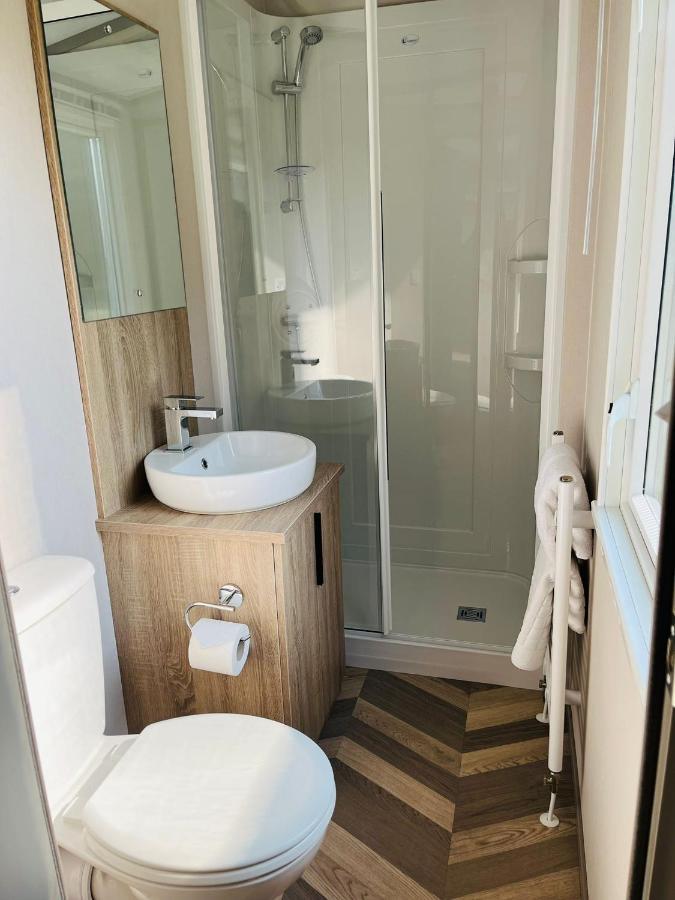 Stone Beck Lodge With Hot Tub York Eksteriør bilde